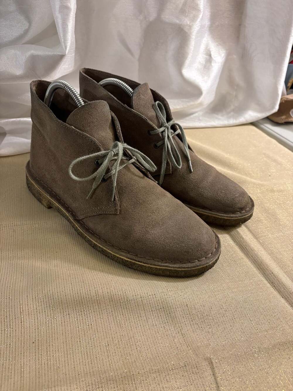 Clarks Originals Desert Boot Size 9 Taupe Suede